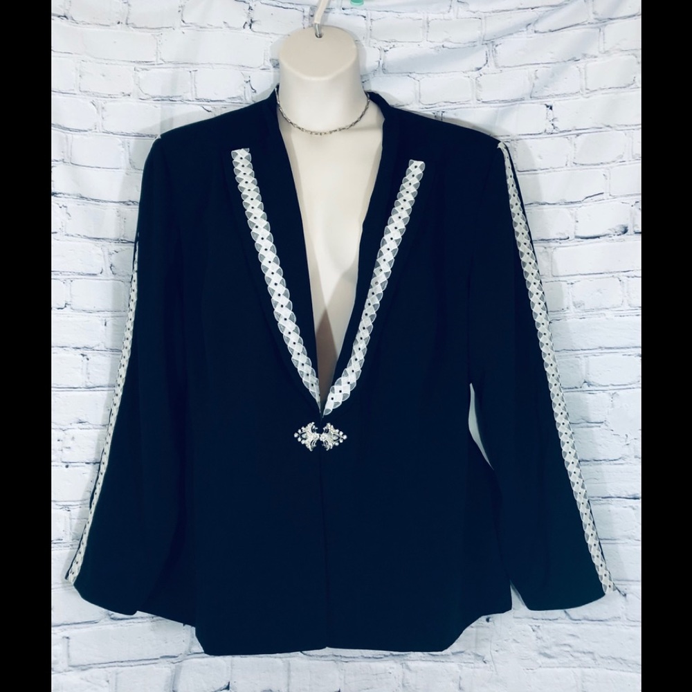 NWT As•Hro Jacket Black with White Trim size 26